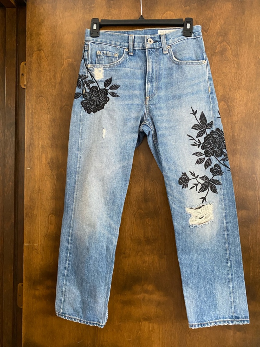 RAG & BONE Ramona embroidered distressed jeans. 100% cotton. No stretch!